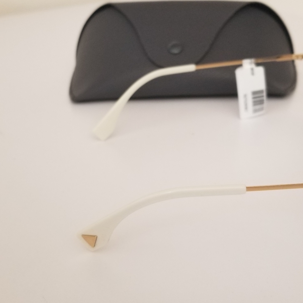 Fendi Rose gold Sunglasses - Picture 7 of 8